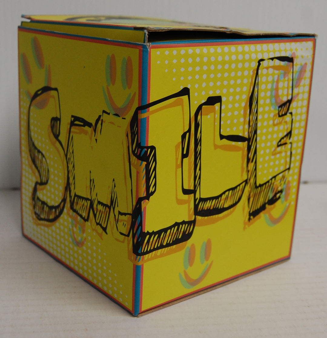 Juan Muniz x 3DRetro (Blue) Smile Felipe Vinyl Figure 2016 (Damaged Box) Used