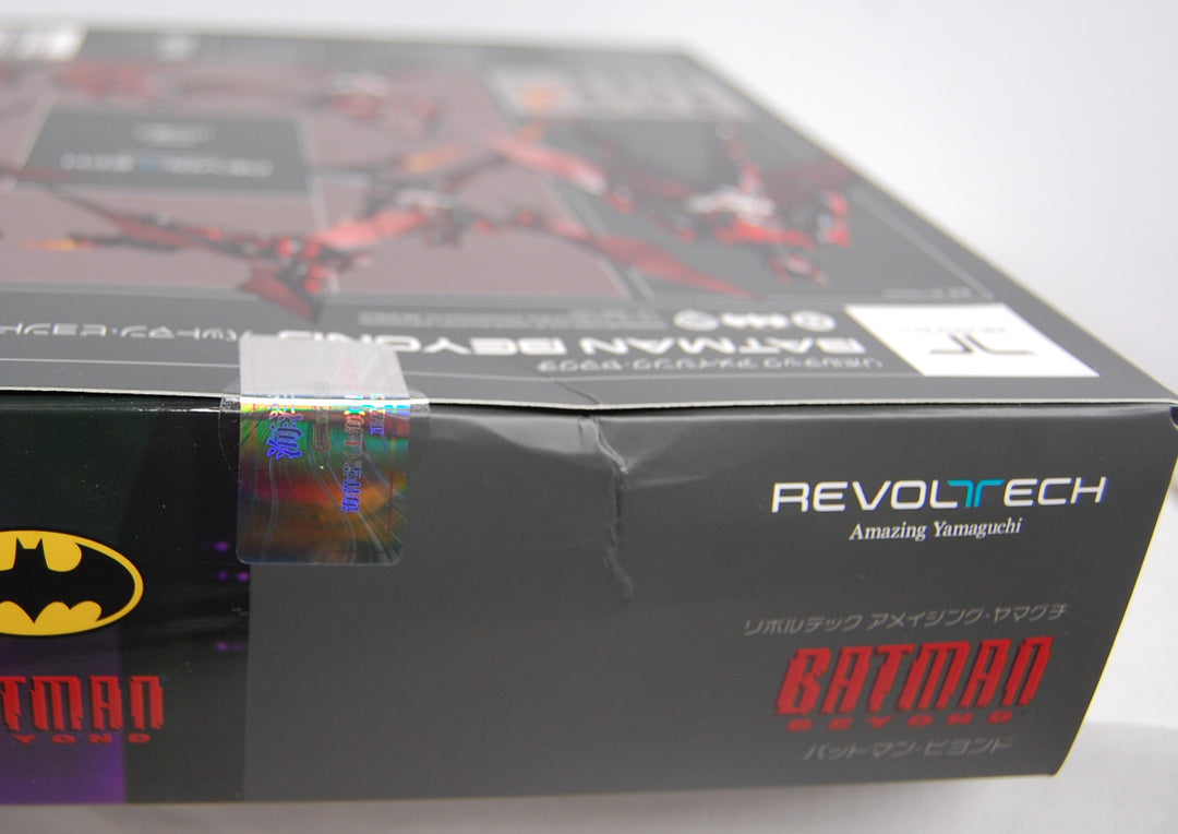 Revoltech Amazing Yamaguchi - Batman Beyond Figure w/ Bonus Parts 2025