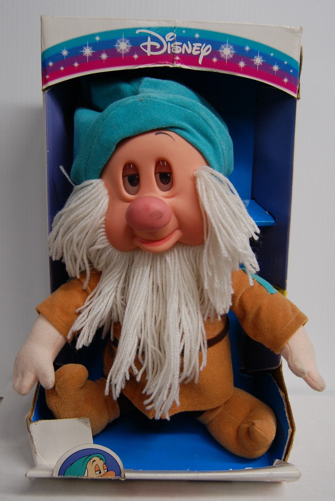 Snow White and The Seven Dwarfs - Sleepy Plush Doll - 1993 Mattel *Package Damage*