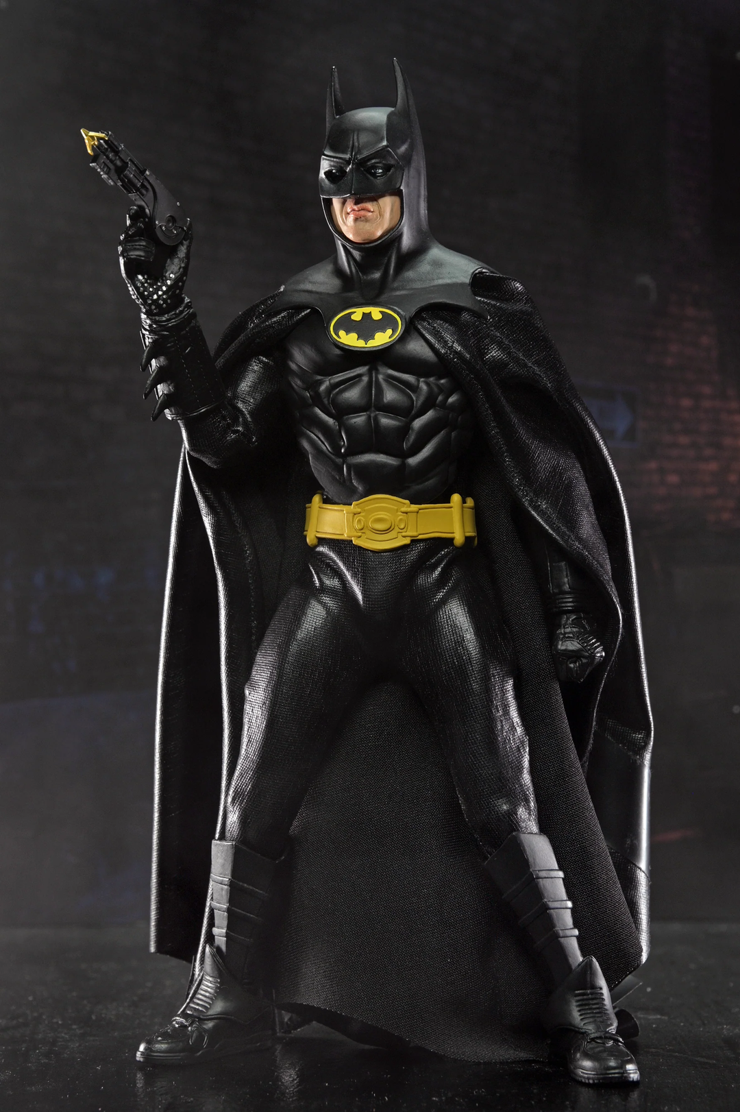 Batman (1989) - 8 Inch Scale Clothed Batman Action Figure