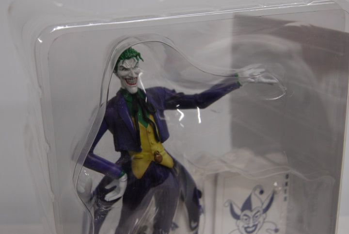 Yamato DC Batman by Kia Asamiya Wave 1 Joker 6.5" Collectible Figure *Open Box Wear