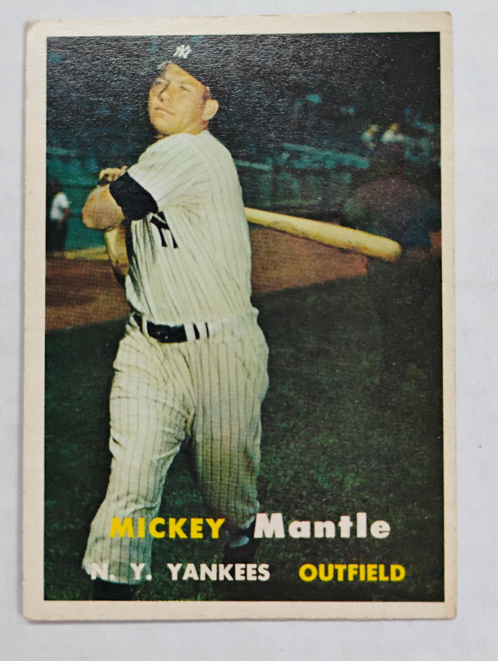 1957 Topps Baseball Mickey Mantle #95