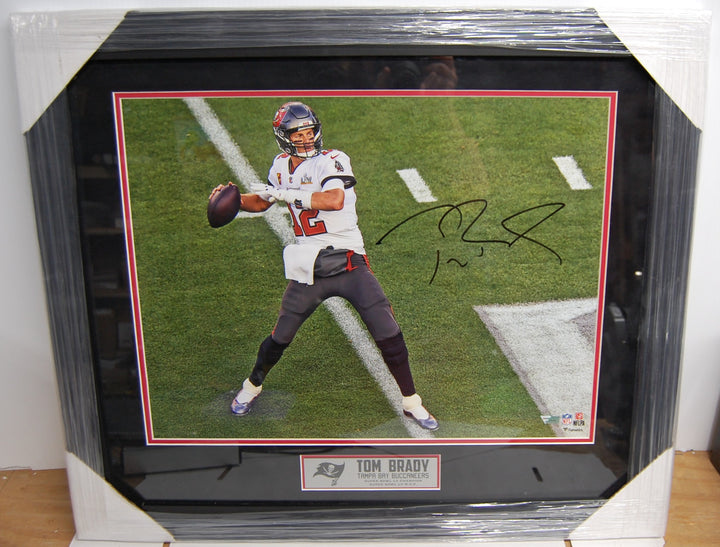 Tom Brady Super Bowl LV Champions M.V.P Passing Autograghed 16X20 Photo Fanatics Certification Football