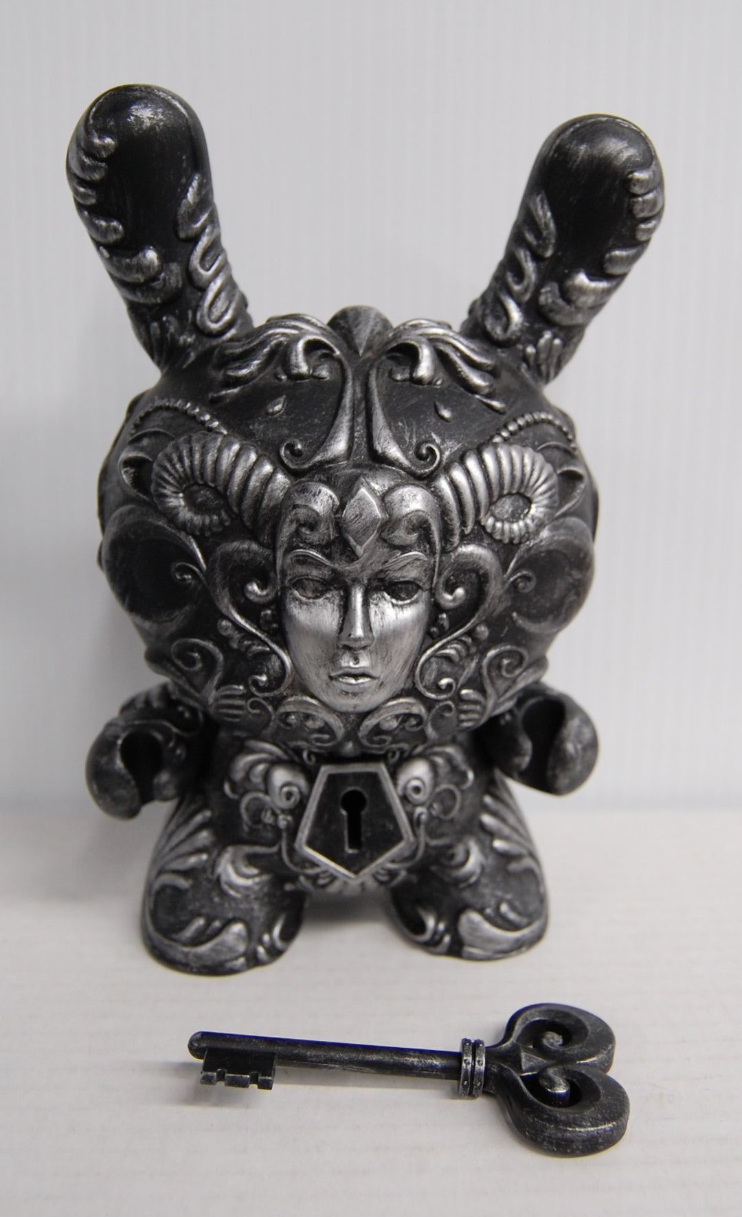 Kidrobot JRYU - ITS A FAD (Black/Silver) Dunny 8" Figure - Complete w/ Key