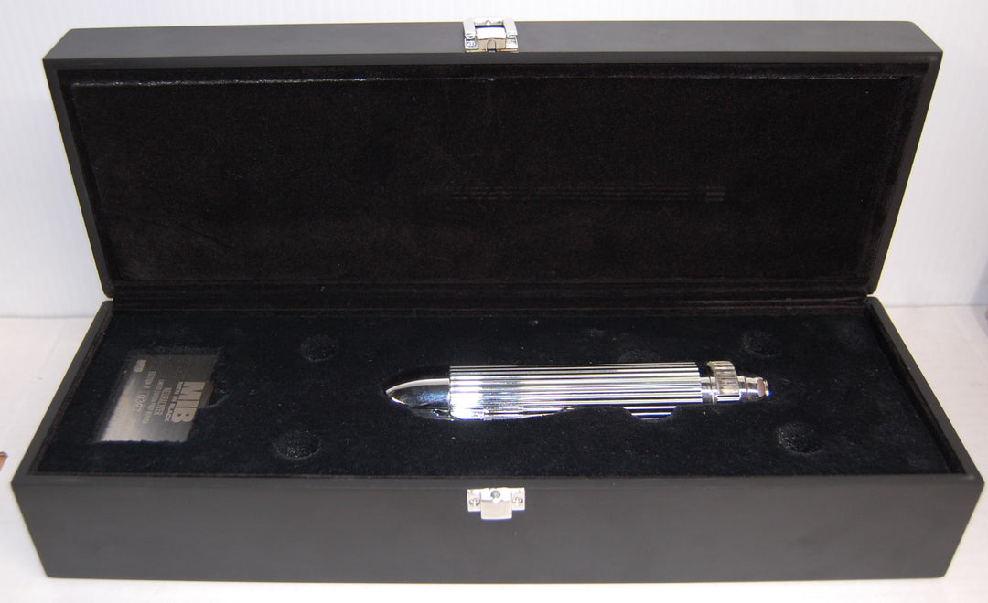 Factory Entertainment 2023 Men In Black MIB Neuralyzer Limited Edition Prop Replica 1:1