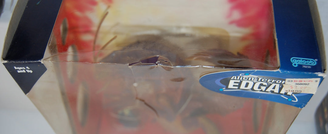 Men In Black MIB Alien Terrorist Edgar Figure 1997 Galoob *Package Damage*