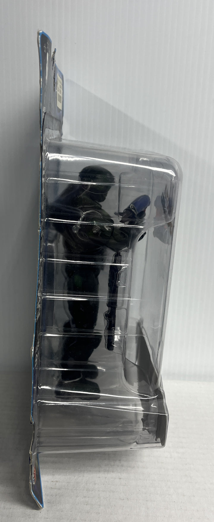 Halo Battle Damaged Master Chief Limited Edition Action Figure