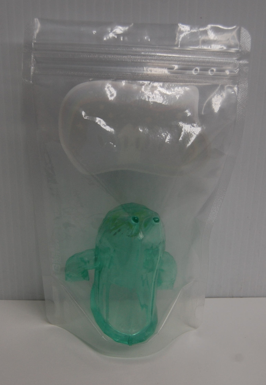 Ben The Ghost Cat - Mao Sofubi Vinyl Figure (Translucent Green)