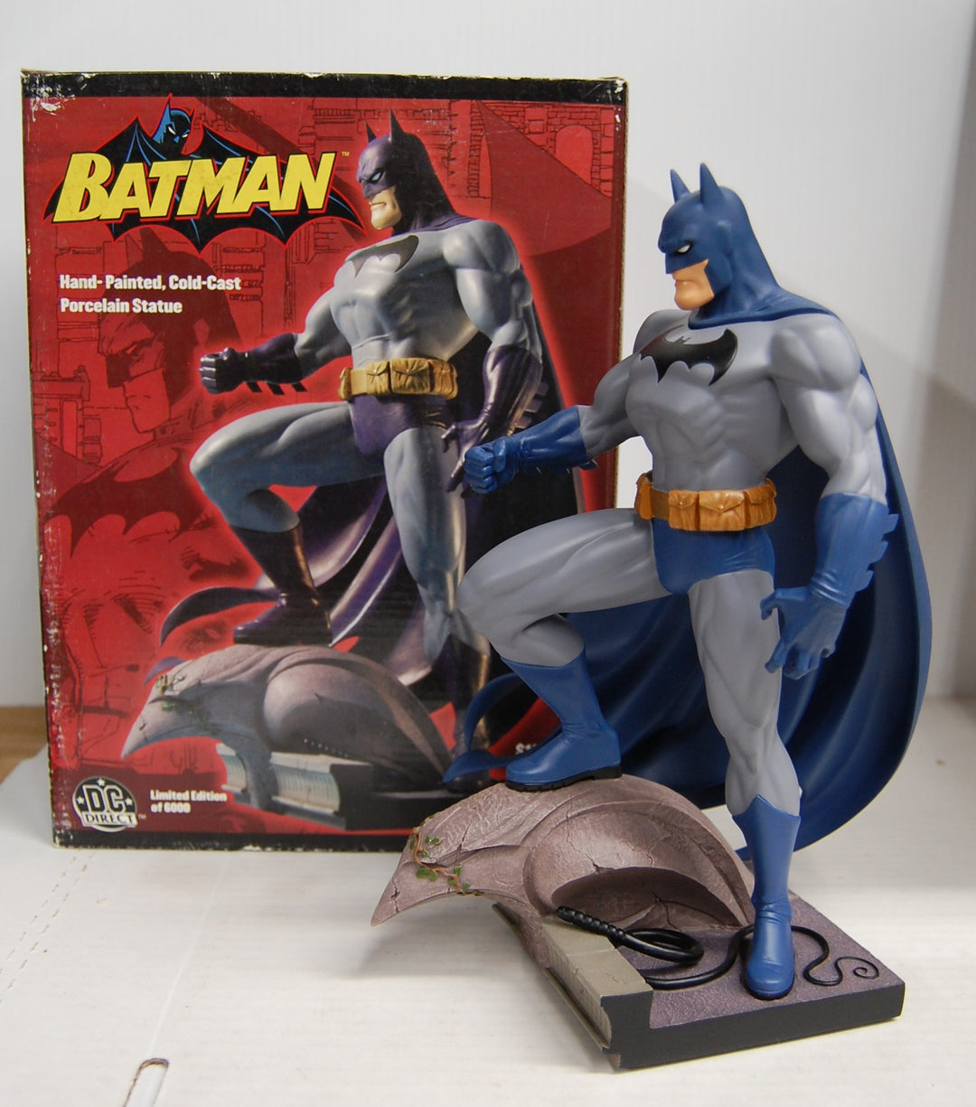 Batman Cold-Cast Porcelain Statue 2003 DC Direct 2883/6000 *Box Damage*
