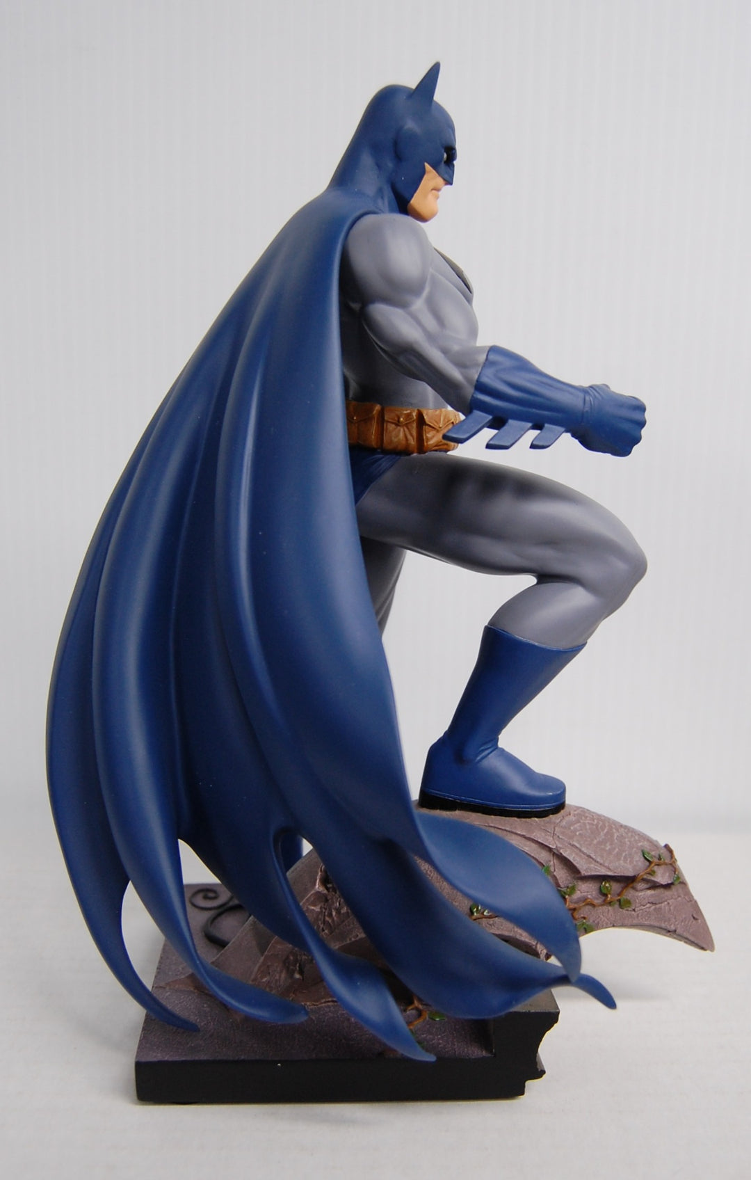 Batman Cold-Cast Porcelain Statue 2003 DC Direct 2883/6000 *Box Damage*