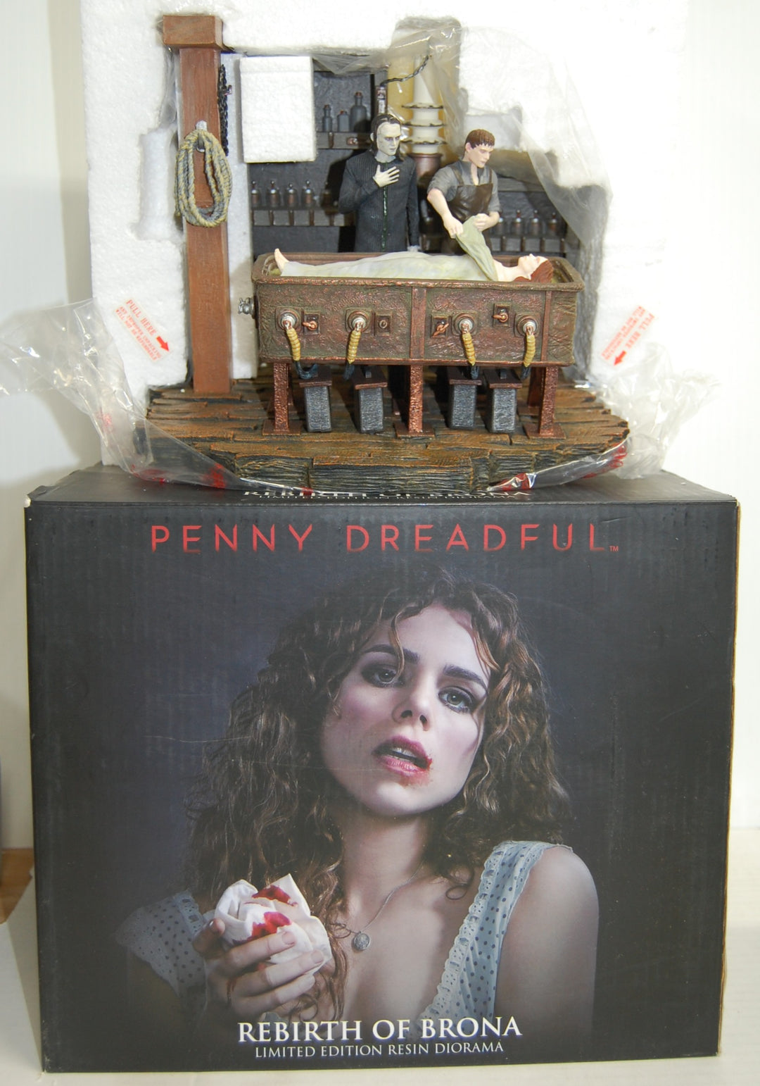 Penny Dreadful: Rebirth of Brona 2015 Limited Edition Resin Diorama 472/500