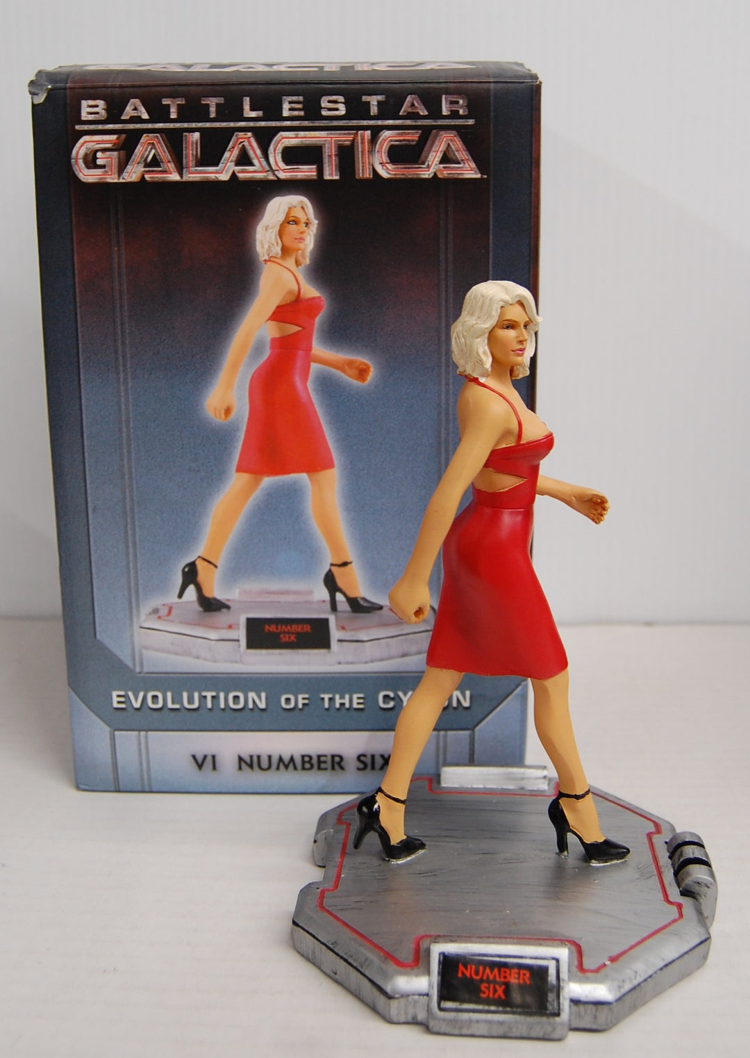 Battlestar Galactica Evoltion of the Cylon - VI Number Six 2010