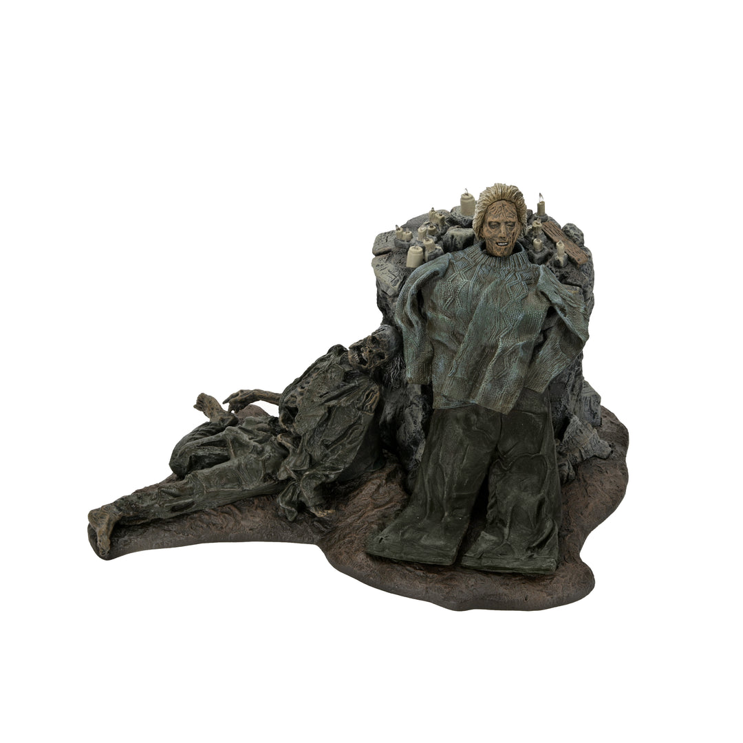 Friday The 13TH The Game - Diorama - Pamela Shrine