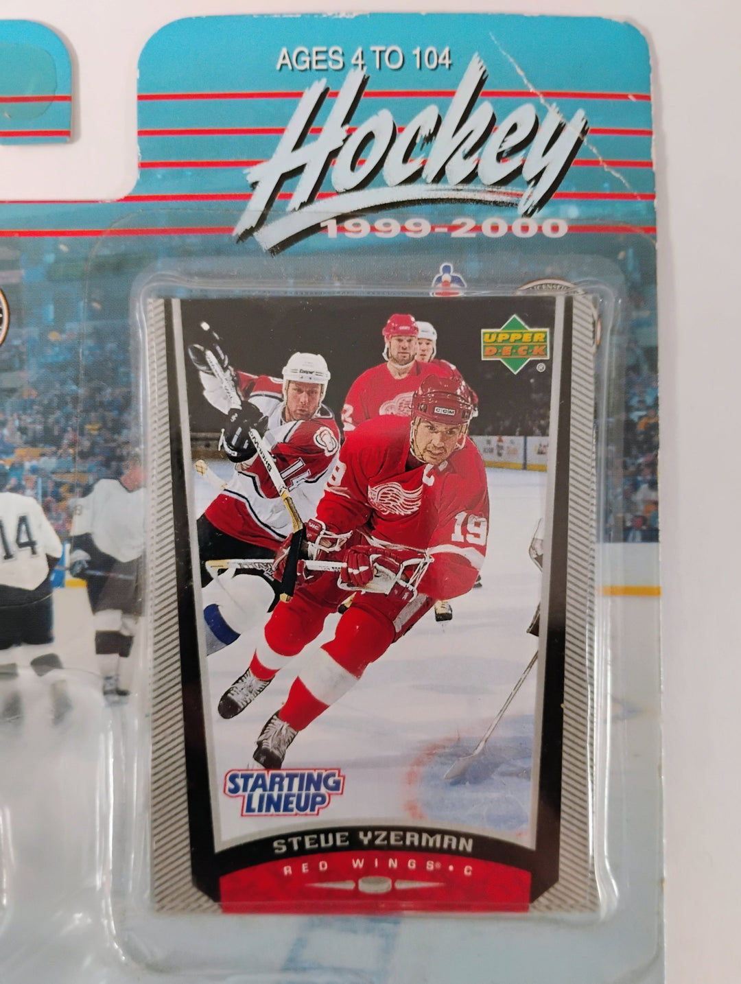 1999 Hasbro Starting Lineup Steve Yzerman Hockey 1999-2000