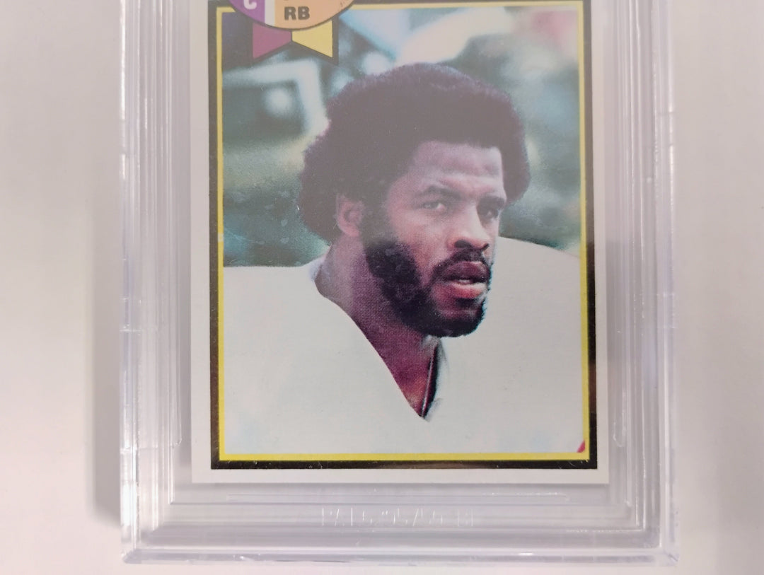 1979 Topps Football Earl Campbell RC #390 BVG 9