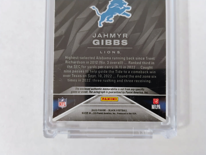 2023 Panini Black Rookie Signature Materials Football  Jahmyr Gibbs RC 25/50  RSM-14