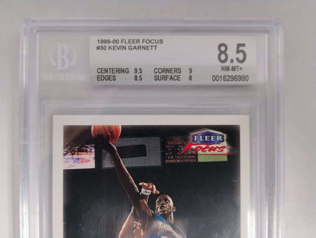 1999-00 Fleer Focus Basketball Kevin Garnett BGS 8.5