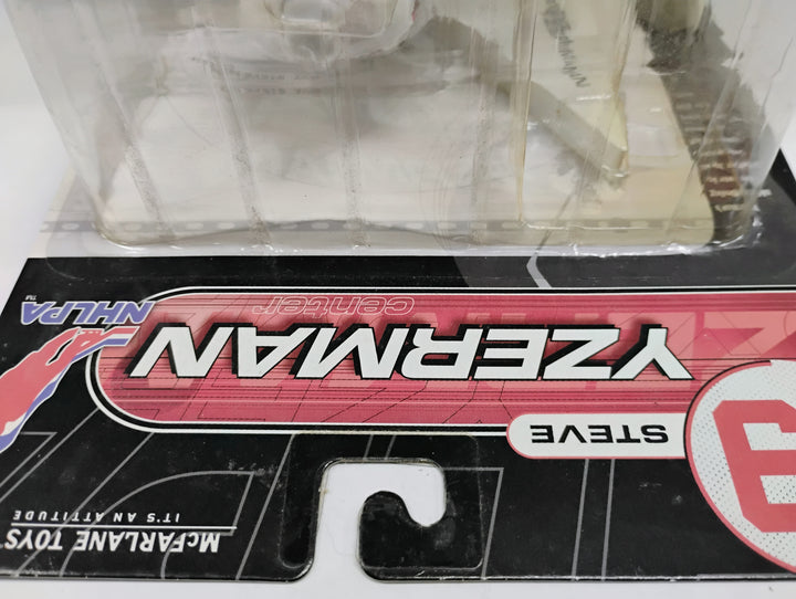 2000 McFarlane Steve Yzerman McFarlane's Sport's Picks  Series 1 Sealed Box