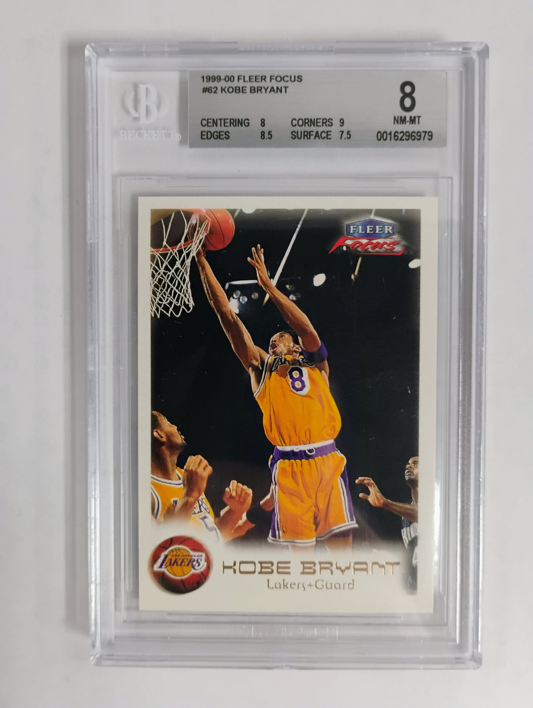 1999-00 Fleer Focus Basketball Kobe Bryant BGS 8
