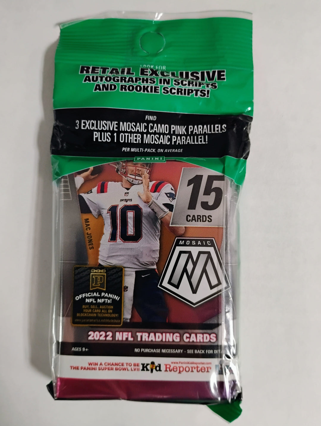 2022 Panini Mosaic Football 15 Card Retail Pack