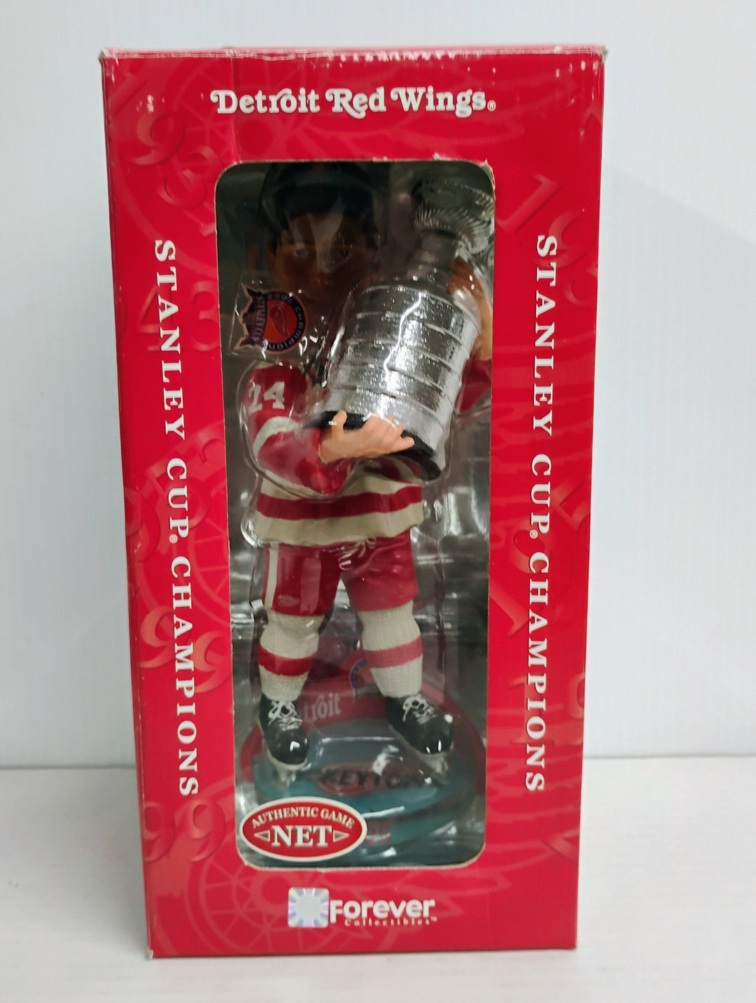 2002 Forever Collectibles "Men Of Ice" Chris Chelios Detroit Red Wings Stanley Cup Champions