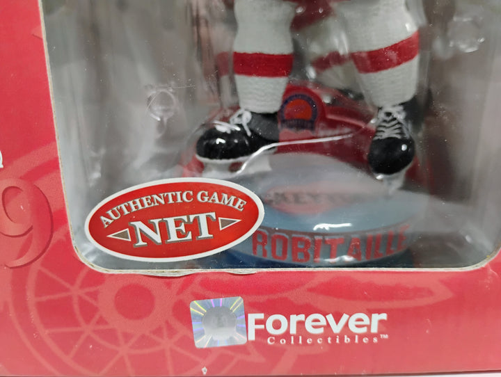 2002 Forever Collectibles "Men Of Ice" Luc Robitalle Detroit Red Wings Stanley Cup Champions
