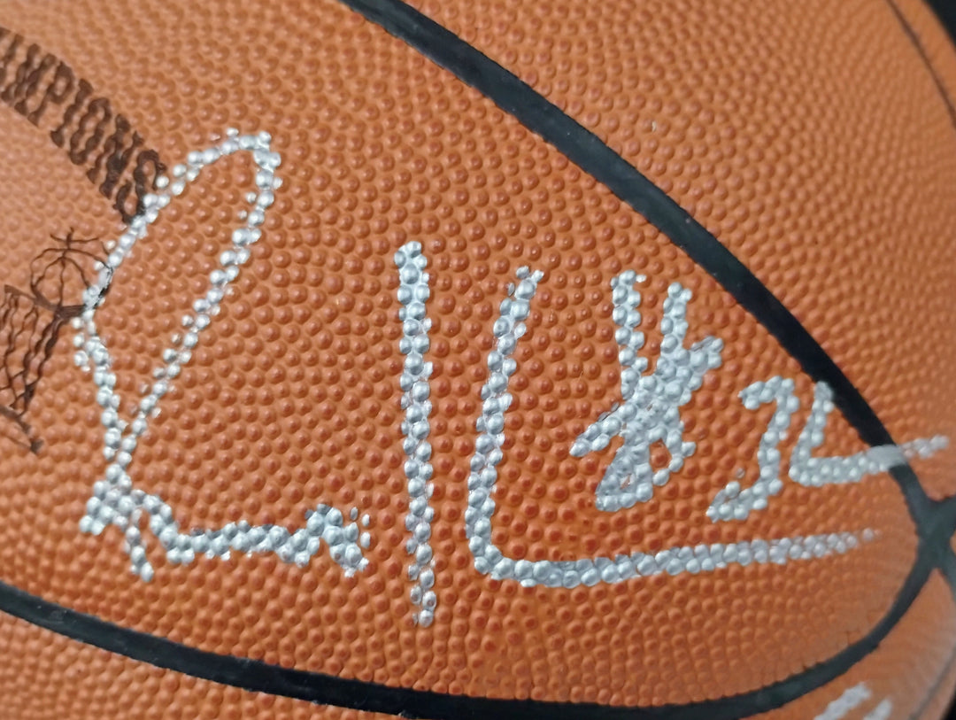 2004 Detroit Pistons NBA Champions Limited Edition Spalding Official Game Basketball Autographed W/ Display Case