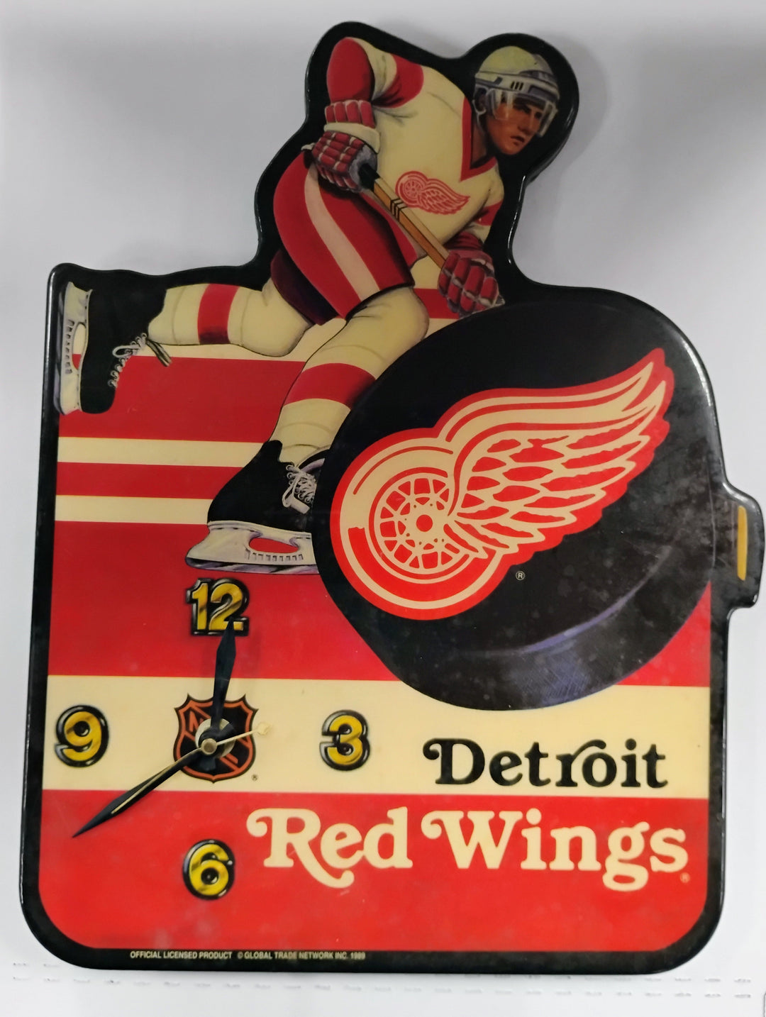 1989 Detroit Red Wings Hockey Wall Clock