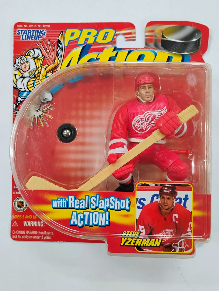 1998 Hasbro Starting Lineup PRO  ACTION Steve Yzerman Sealed