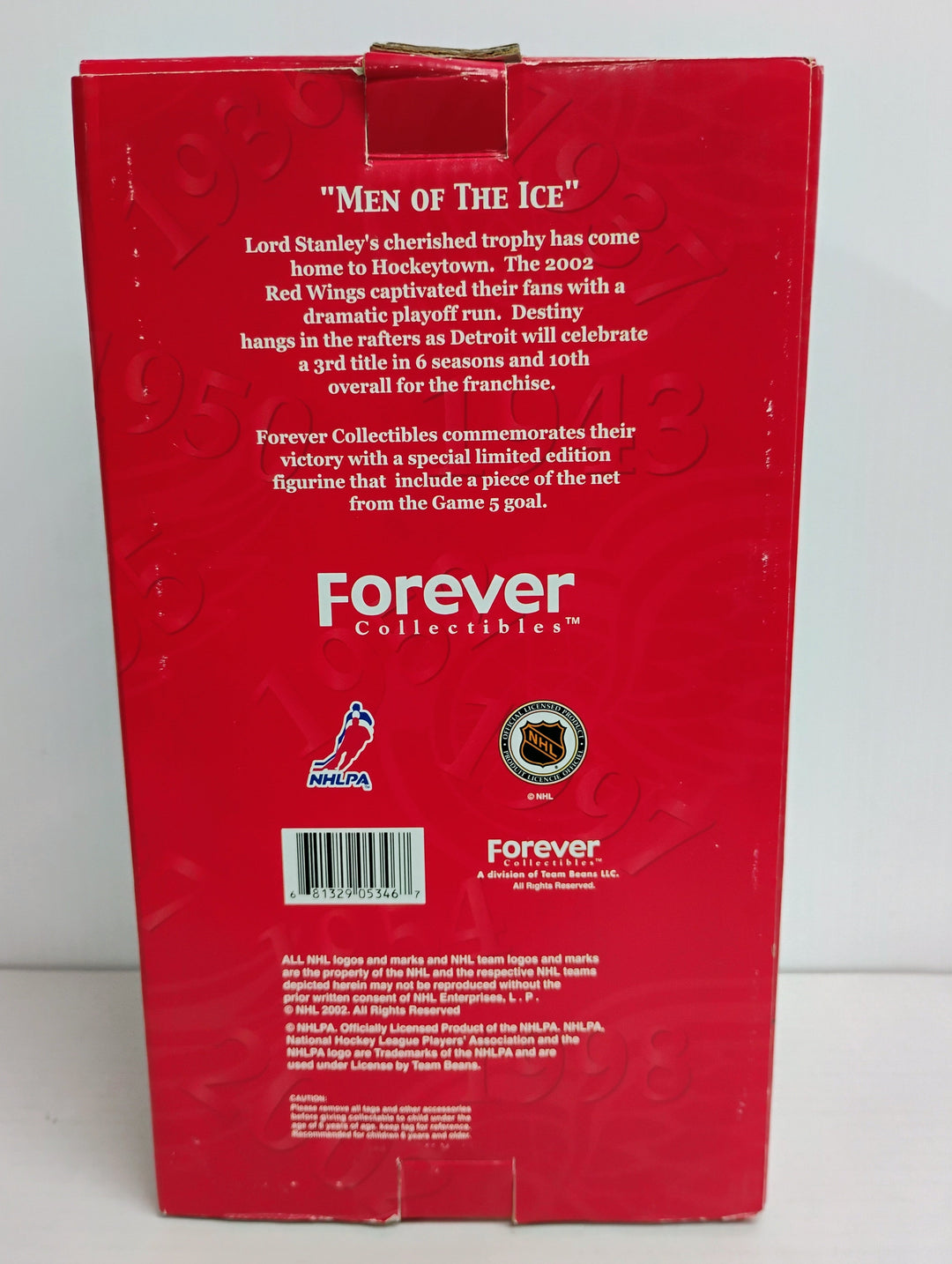 2002 Forever Collectibles "Men Of Ice" Dominik Hasek Detroit Red Wings Stanley Cup Champions