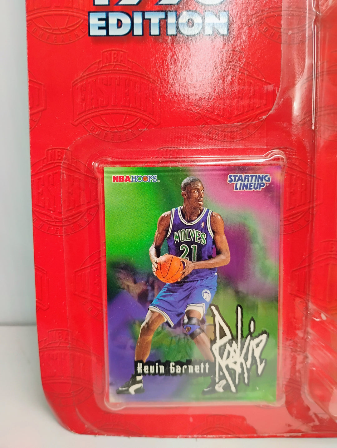 1996 Starting Lineup Kevin Garnett NBA Hoops Rookie Card