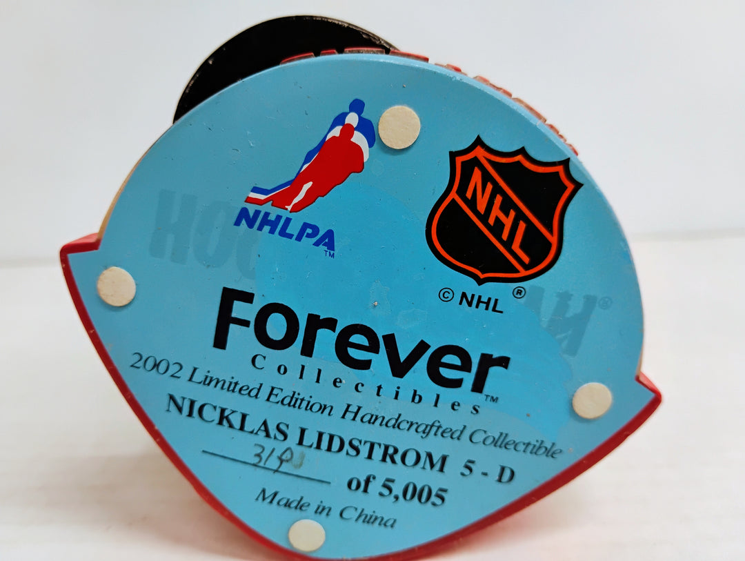 2002 Forever Collectibles "Men Of Ice"  Nicklas Lidstrom Detroit Red Wings Stanley Cup Champions