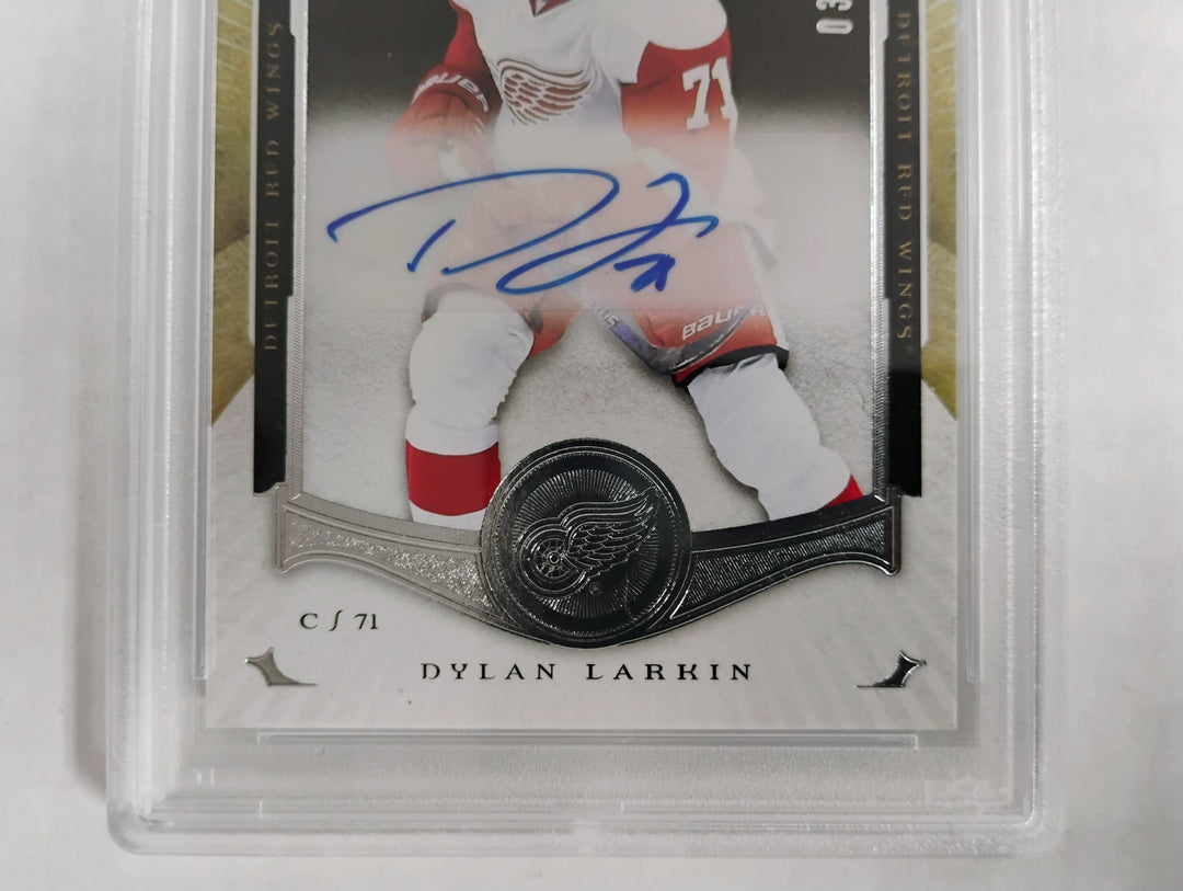 2015 U. D. Artifacts Dylan Larkin Auto Rookie Redemptions PSA Gem Mint 10
