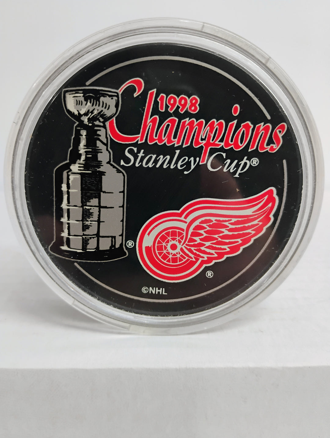 Detroit Red Wings Hockey 1998 Stanley Cup Champions Puck
