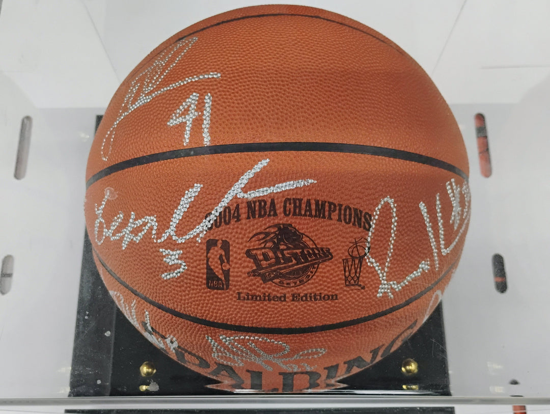 2004 Detroit Pistons NBA Champions Limited Edition Spalding Official Game Basketball Autographed W/ Display Case