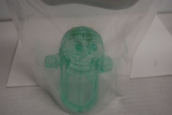 Ben The Ghost Cat - Mao Sofubi Vinyl Figure (Translucent Green)