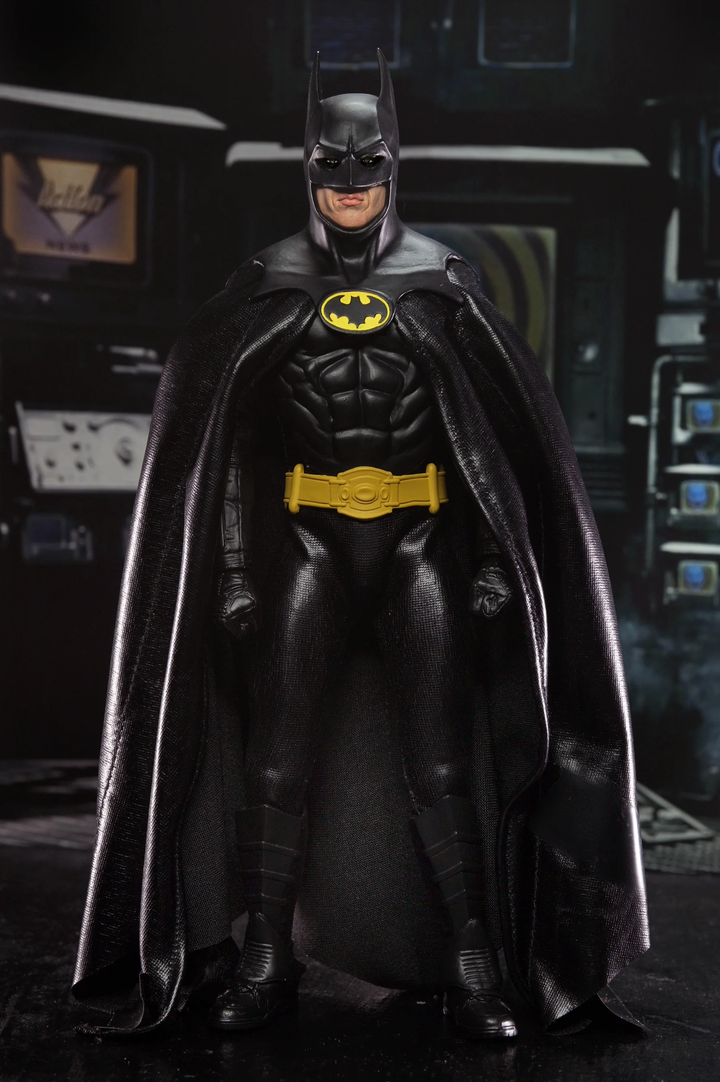 Batman (1989) - 8 Inch Scale Clothed Batman Action Figure
