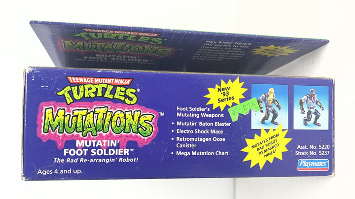 Teenage Mutant Ninja Turtles Mutations Mutatin' Foot Soldier Action Figure - Complete