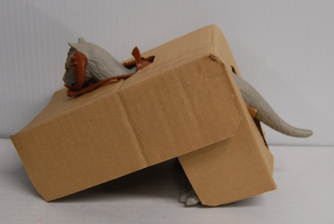 Star Wars - TaunTaun - Broke Reins w/box - Vintage