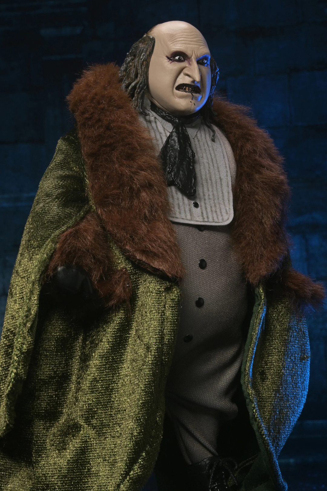 Batman Returns - 8 Inch Scale Clothed  The Penguin Action Figure