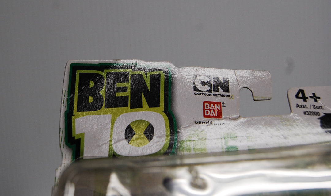 Ben 10 Ultimate Swampfire (Haywire) 4" Figure 2011 Bandai