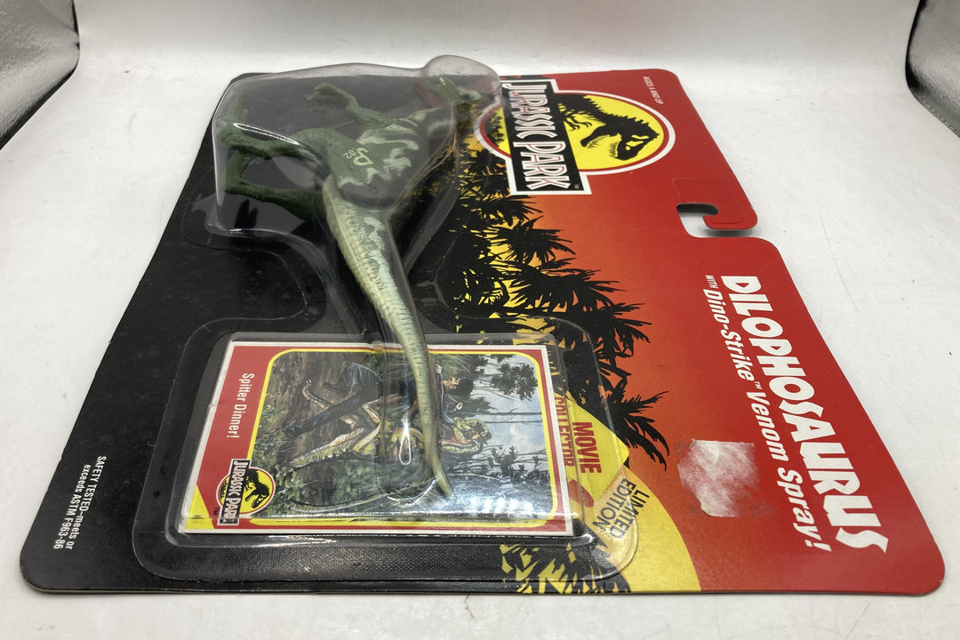 Jurassic Park Dilophosaurus with Dino-Strike Venom Spray 1993