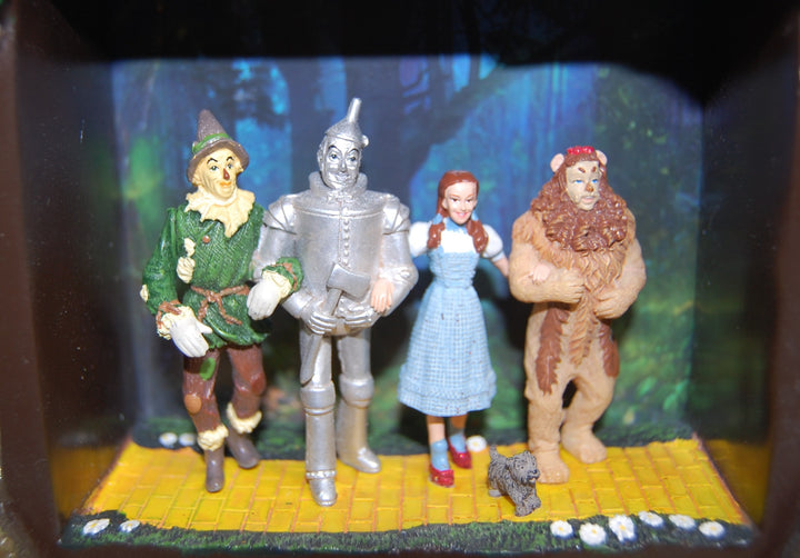 Wizard of Oz - Dark Forest Lighted Box 17203 - Westland 2010 *Working*